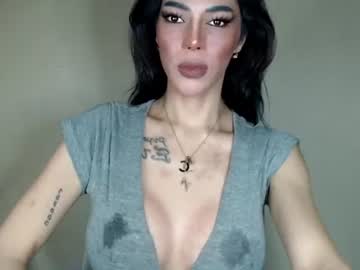 Yanniegarcia Chaturbate stream image from December 28, 2024