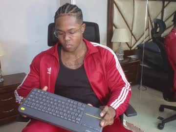Adonisknigh Chaturbate stream image from December 28, 2024