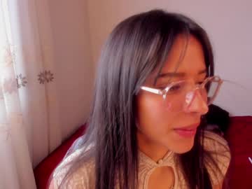 Aluna_0310 Chaturbate stream image from December 28, 2024
