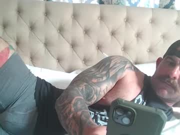 Baddady1 Chaturbate stream image from December 28, 2024