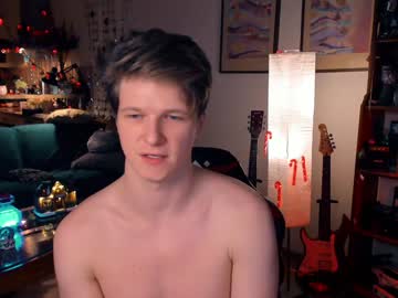 Brestonsweet Chaturbate stream image from December 28, 2024