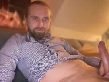 D0n_Gi0vanni Chaturbate stream image from December 28, 2024