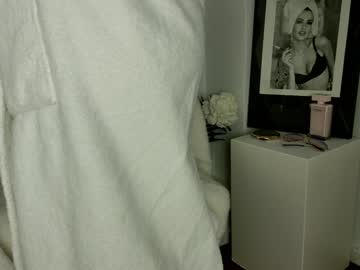 L_Blond Chaturbate stream image from December 28, 2024