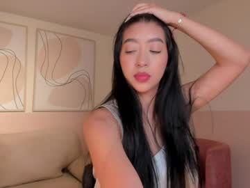 Sussyrosse_ Chaturbate stream image from December 28, 2024