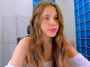 Velvet_Cherry Chaturbate stream image from December 28, 2024