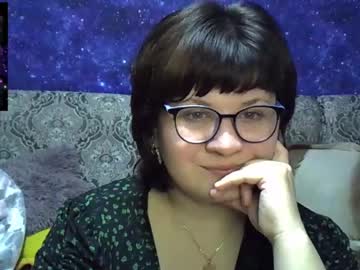 Alisa_Mi_ Chaturbate stream image from December 28, 2024