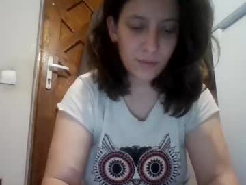 Alma_Amy Chaturbate stream image from December 28, 2024