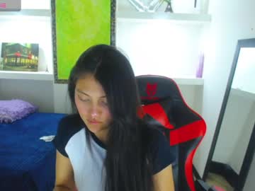 Catalehia_Milk Chaturbate stream image from December 28, 2024