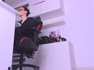 Meganstones Chaturbate stream image from December 28, 2024