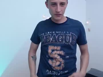 Anddyfetiish Chaturbate stream image from December 28, 2024