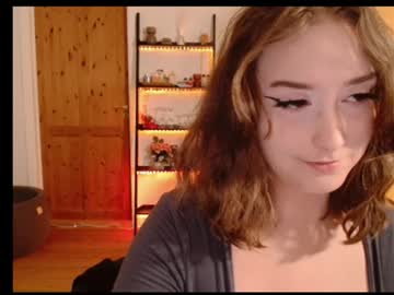 Naughtyrapunzel7 Chaturbate stream image from December 28, 2024