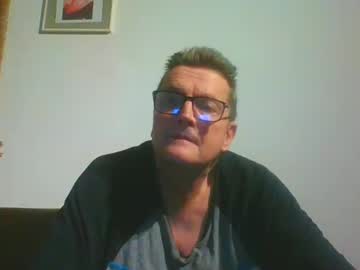 Ulmeni4 Chaturbate stream image from December 28, 2024