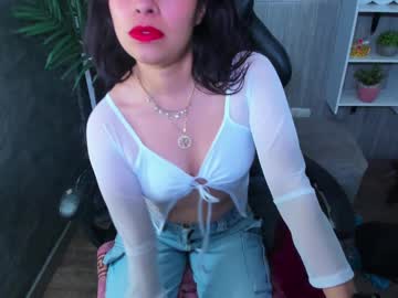 Lunaaylin Chaturbate stream image from December 28, 2024