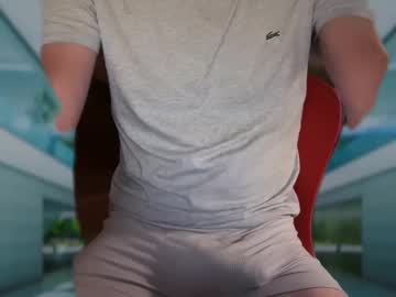 Revoiralynch Chaturbate stream image from December 28, 2024