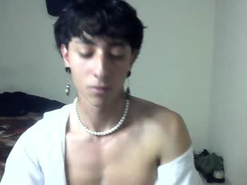 Boy_Fox_Guys Chaturbate stream image from December 29, 2024