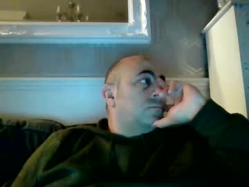 Knickerwhipper Chaturbate stream image from December 29, 2024