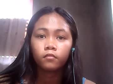 Inn0cent_Kiarah Chaturbate stream image from December 29, 2024