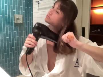 Boysenberrysunshine Chaturbate stream image from December 29, 2024