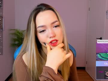 Hottease_Pvt Chaturbate stream image from December 29, 2024