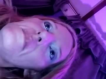 Lilbit4u Chaturbate stream image from December 29, 2024