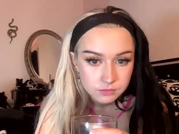 Charlybarbie Chaturbate stream image from December 29, 2024