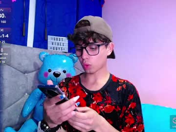 Owenblue__ Chaturbate stream image from December 29, 2024