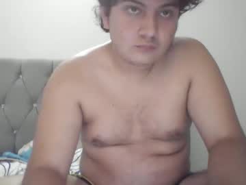 Strawberryboo Chaturbate stream image from December 29, 2024