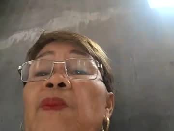 Lolamommie Chaturbate stream image from December 29, 2024