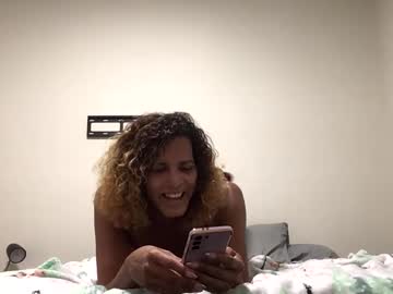 Gigisparkle13 Chaturbate stream image from December 29, 2024