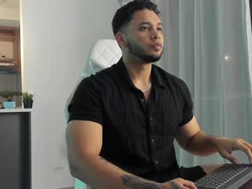 Harry_Zandess Chaturbate stream image from December 29, 2024