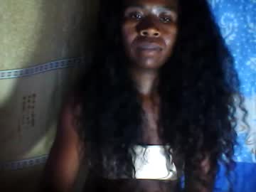 Melanih Chaturbate stream image from December 29, 2024