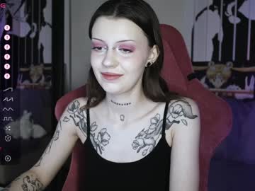 Prettybones Chaturbate stream image from December 29, 2024