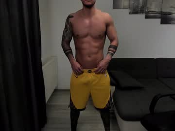 Richarddarell Chaturbate stream image from December 29, 2024