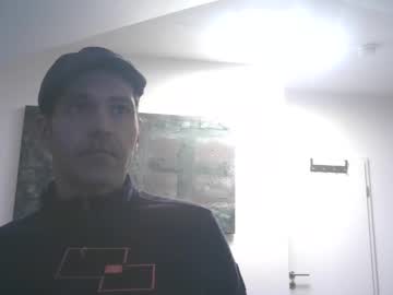 Spliffray Chaturbate stream image from December 29, 2024