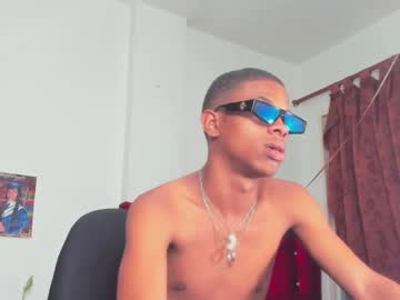 Alexis_Hot69x Chaturbate stream image from December 29, 2024