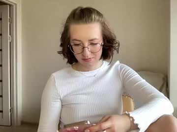 Hot_Lliinns Chaturbate stream image from December 29, 2024