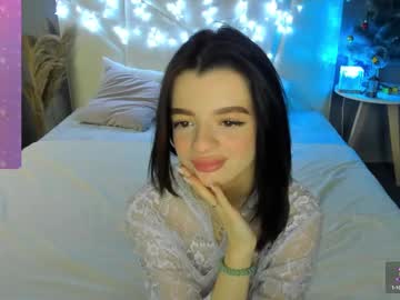 Lolla_Hills Chaturbate stream image from December 29, 2024