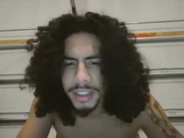 The1zues Chaturbate stream image from December 29, 2024
