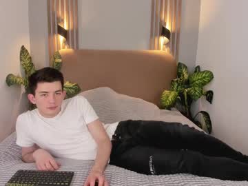 Denny_Wayne Chaturbate stream image from December 29, 2024
