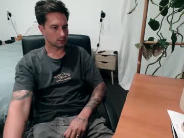 Nickmaxx541 Chaturbate stream image from December 29, 2024