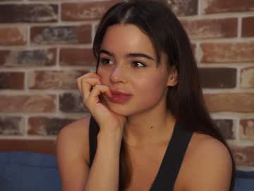 Lindaclars Chaturbate stream image from December 29, 2024