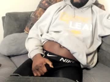 Thenikenaga Chaturbate stream image from December 29, 2024