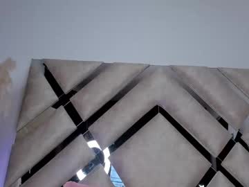 Mia__Juicy Chaturbate stream image from December 29, 2024