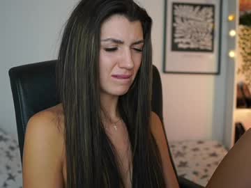 Julia_Roca Chaturbate stream image from December 29, 2024