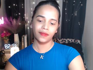 Xclassylorainne Chaturbate stream image from December 29, 2024