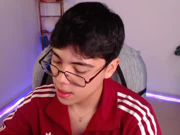 Angelomuller21 Chaturbate stream image from December 29, 2024