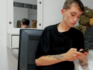 Rolito18_ Chaturbate stream image from December 29, 2024