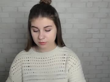 _Shy_Luna_ Chaturbate stream image from December 29, 2024