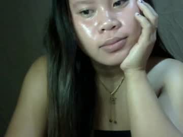 Simply_Y0urs Chaturbate stream image from December 29, 2024