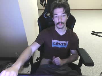 Tylera10110 Chaturbate stream image from December 29, 2024